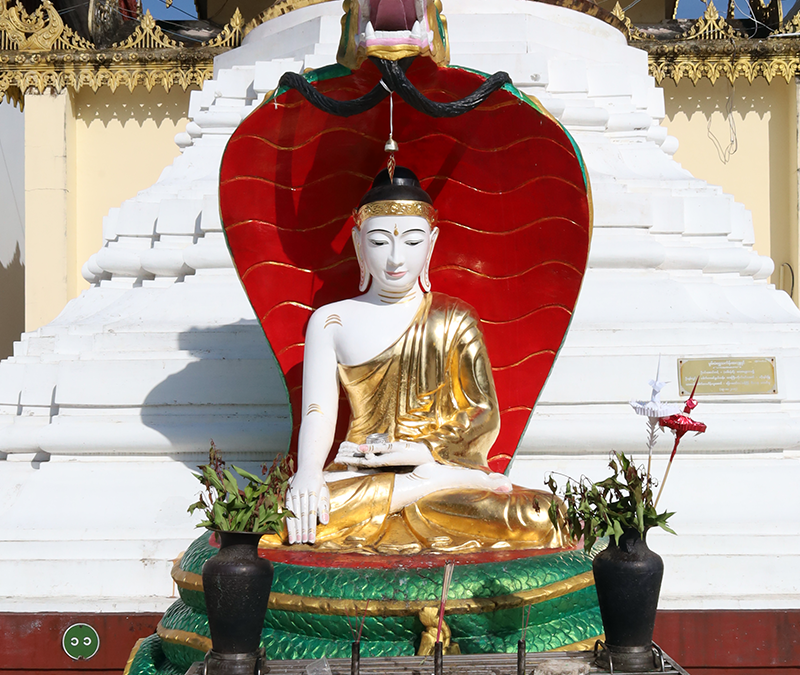 နဂါးရုံဘုရား
