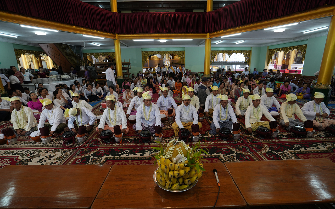 ဒုလ္လဘရဟန်းခံ၊ သီလရှင်ဝတ်အလှူတော်မင်္ဂလာ